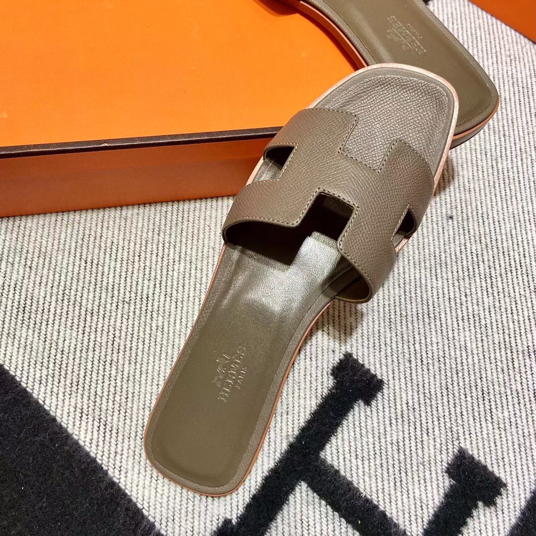 에르메스 올수공 오란 슬리퍼 샌들 앱송 134